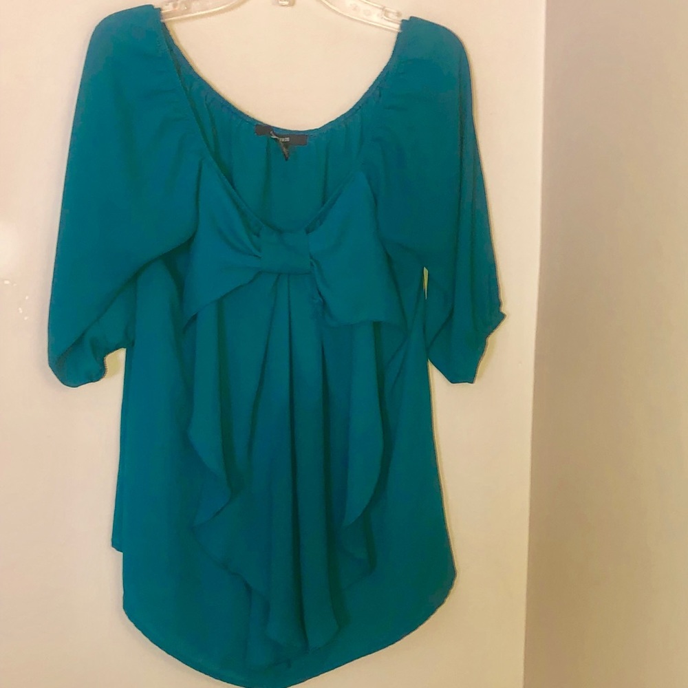 Green Front Bow Top